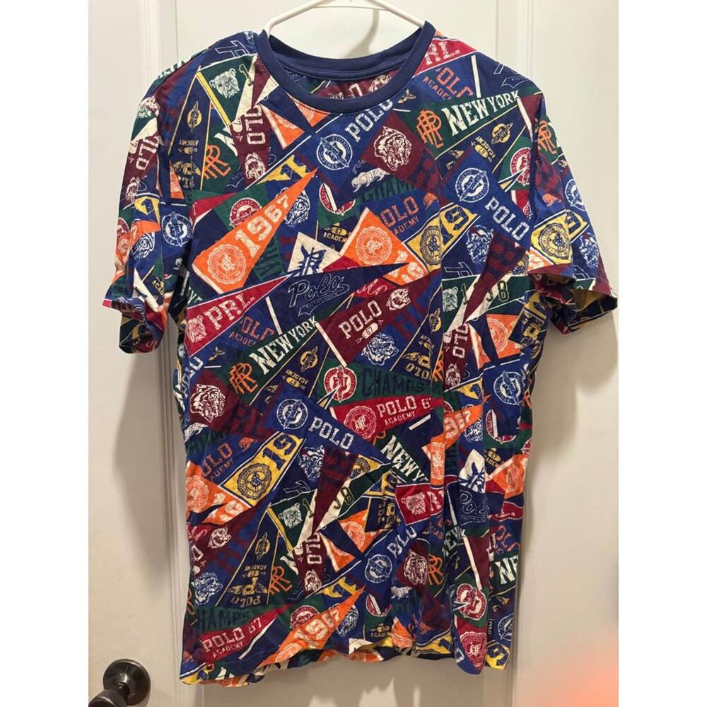 POLO RALPH LAUREN All Over Pennant Prep Rally T-shirt Mens Size M